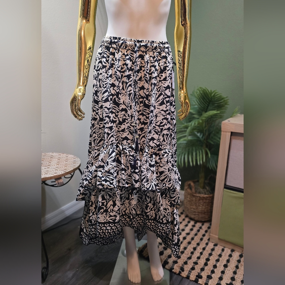 Masala Navy blue and white printed skirt size M - Picture 3 of 8
